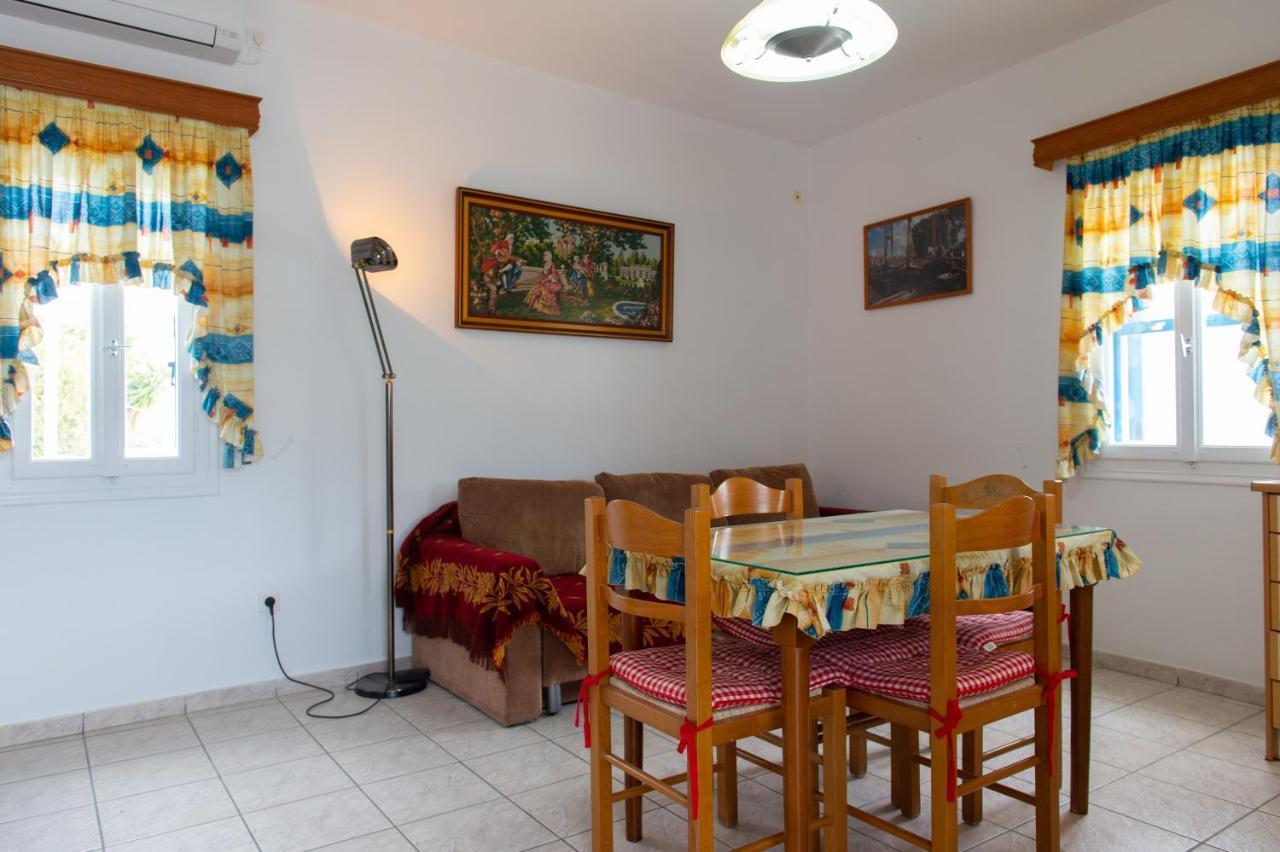Aphrodite Holiday Home Артемон Экстерьер фото